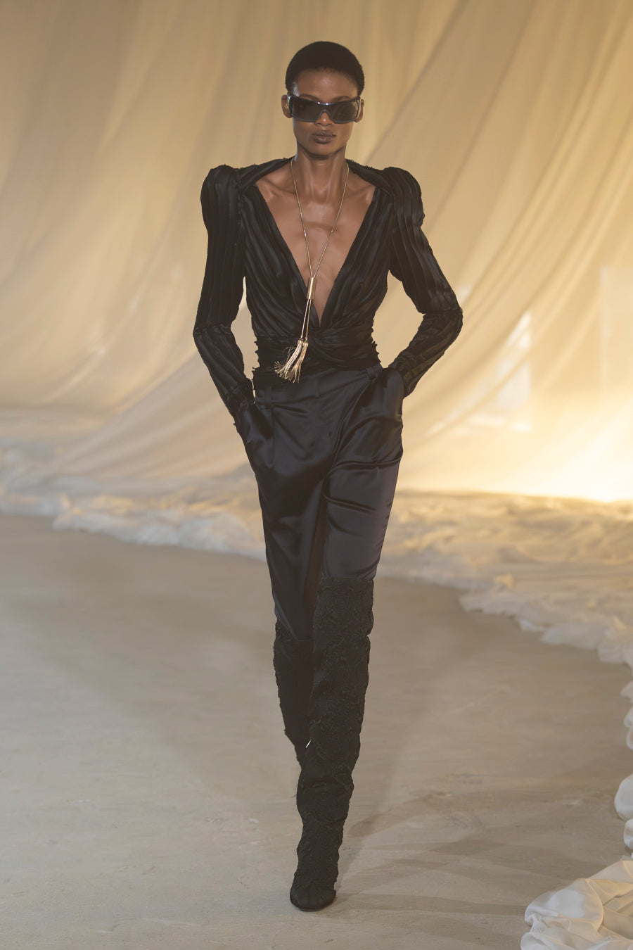 Women FW26 runway - look 10