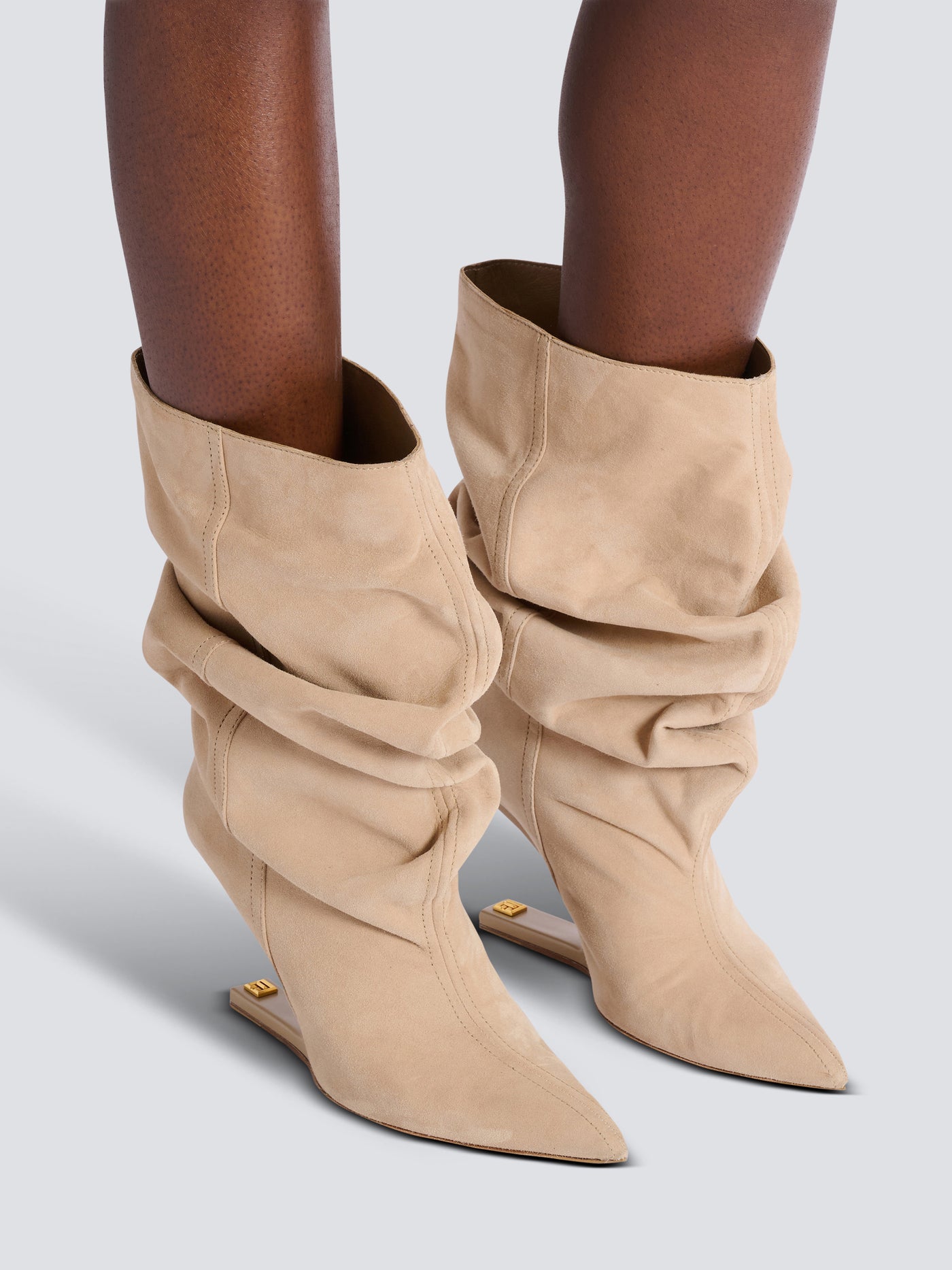 No Wedge suede ankle boots