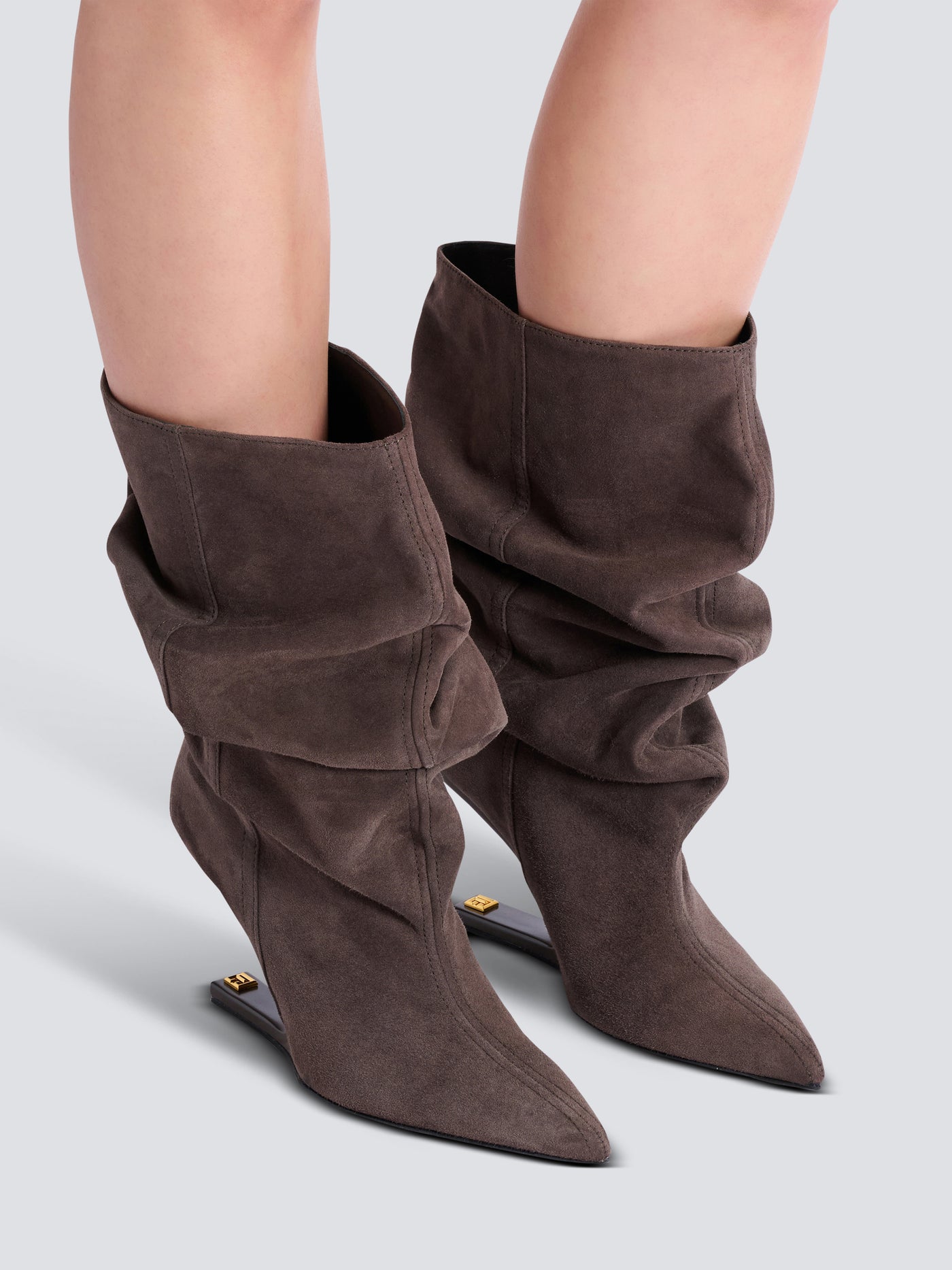 No Wedge suede ankle boots
