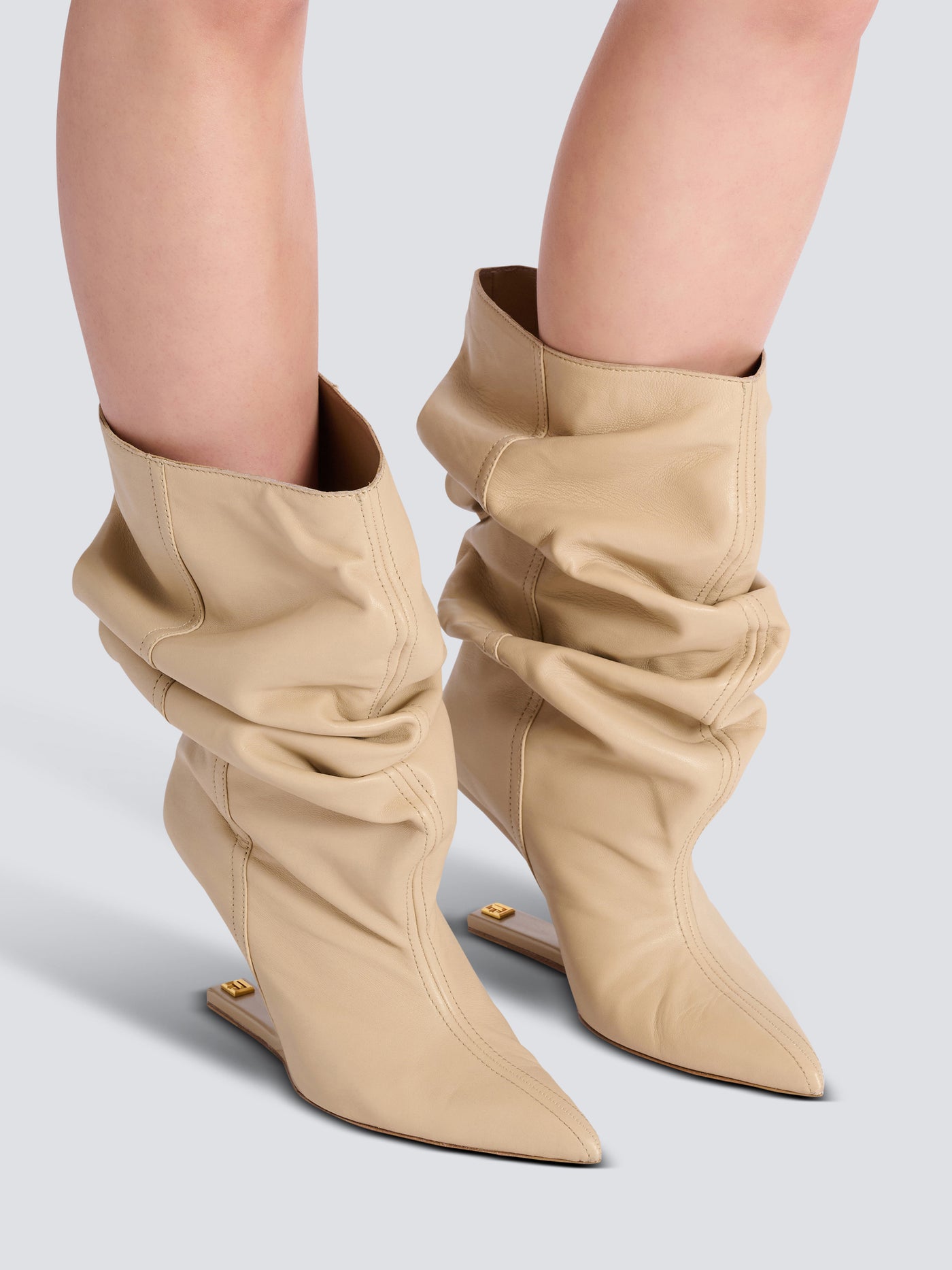 No Wedge smooth leather ankle boots