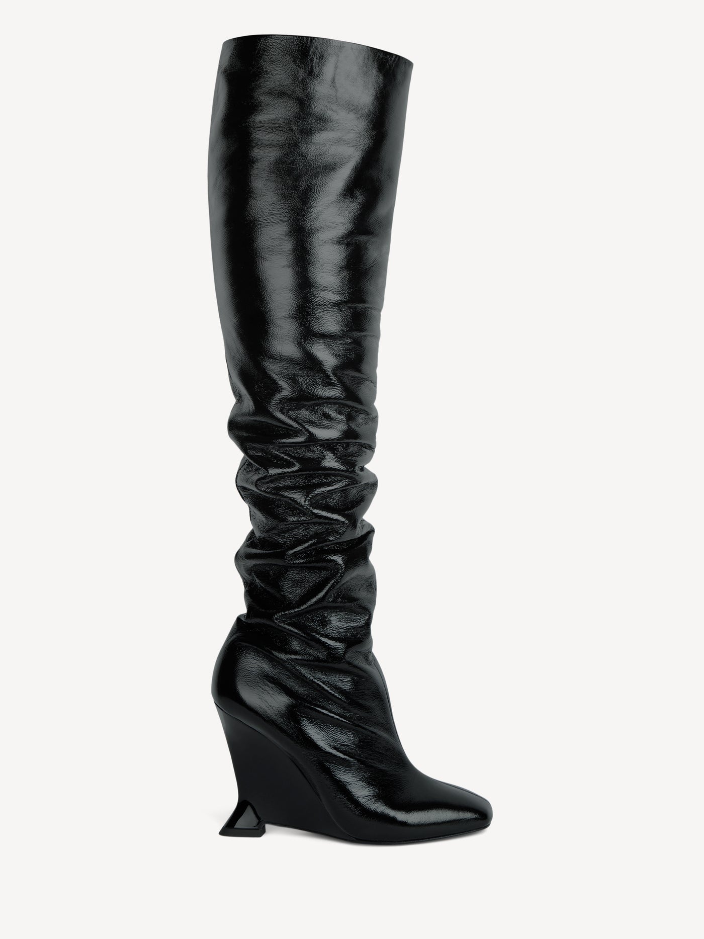 Botas mosqueteras Wedge de charol arrugado
