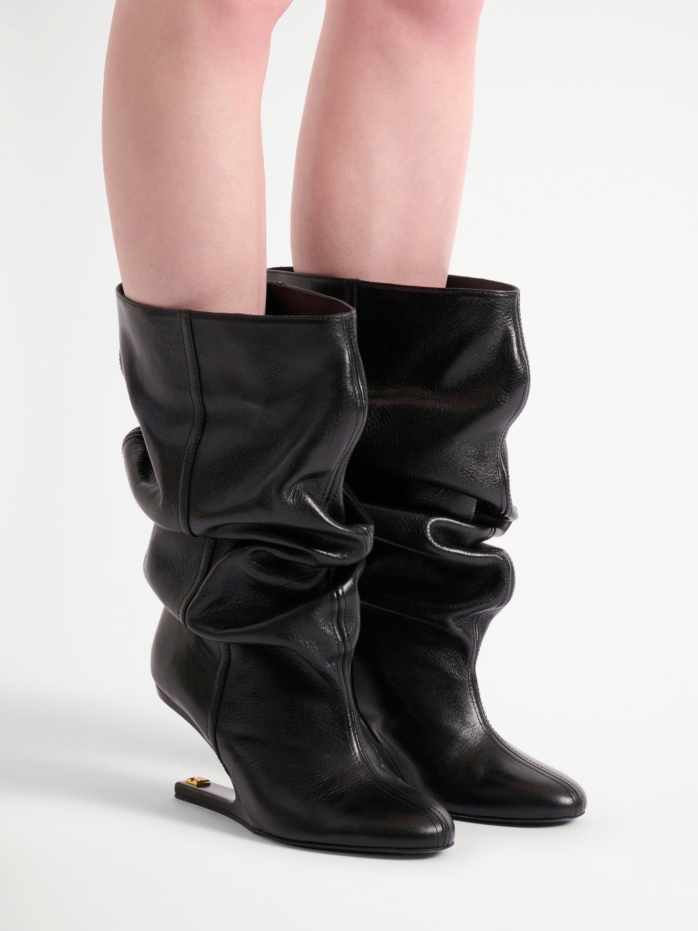 No Wedge textured leather ankle boots