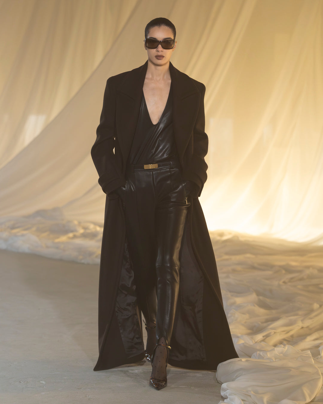 BALMAIN ブラックスエードモッズコート Runwayモデル FW26 runway