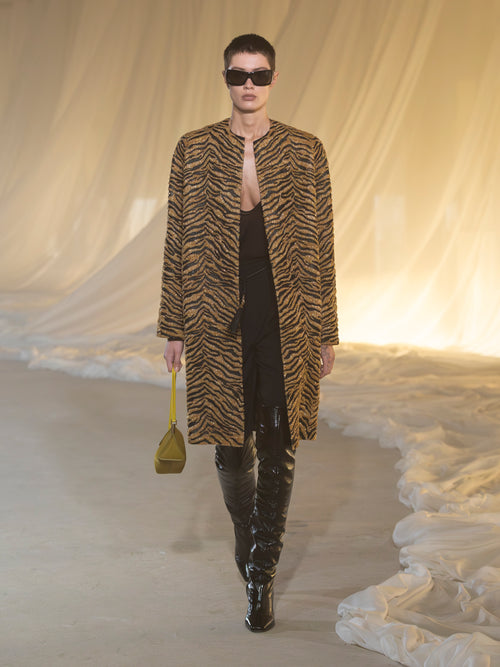 Women FW26 runway - look 16