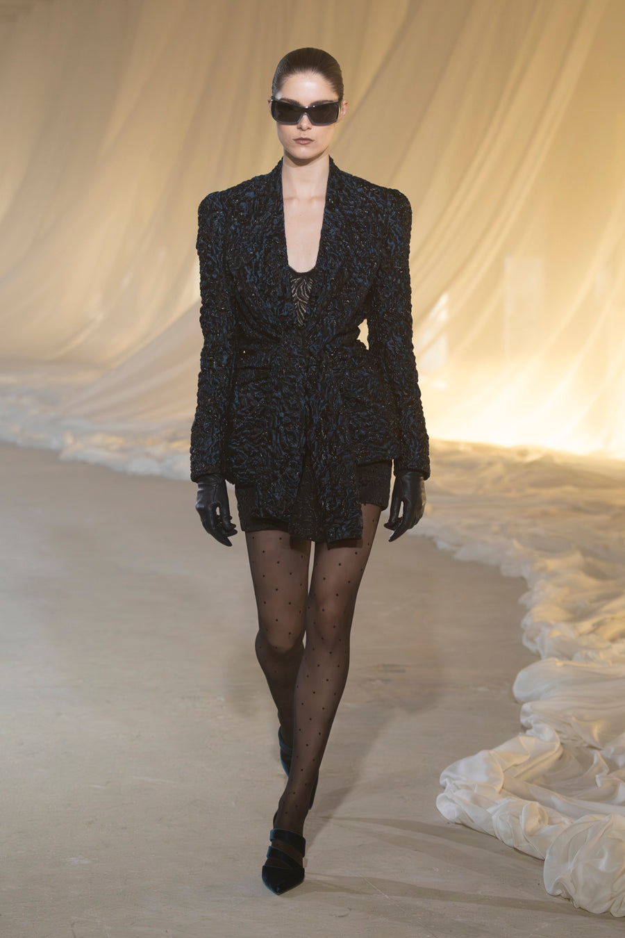 Women FW26 runway - look 40