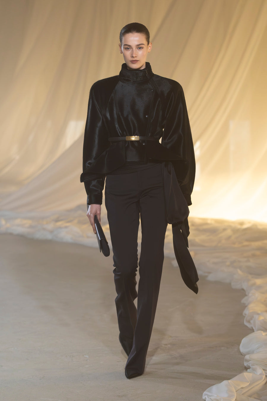 Women FW26 runway - look 42