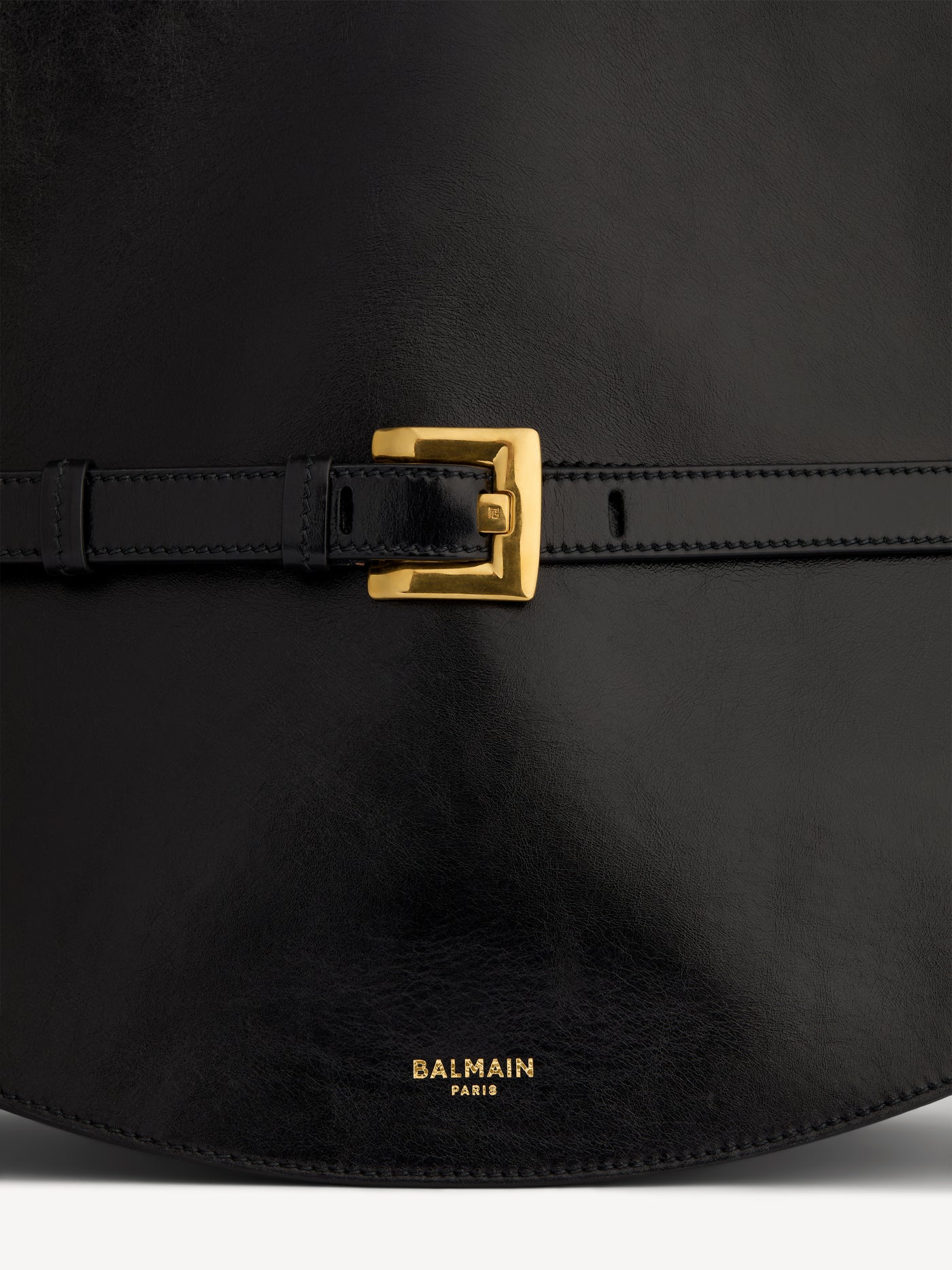 Medium Shuffle bag in calfskin leather