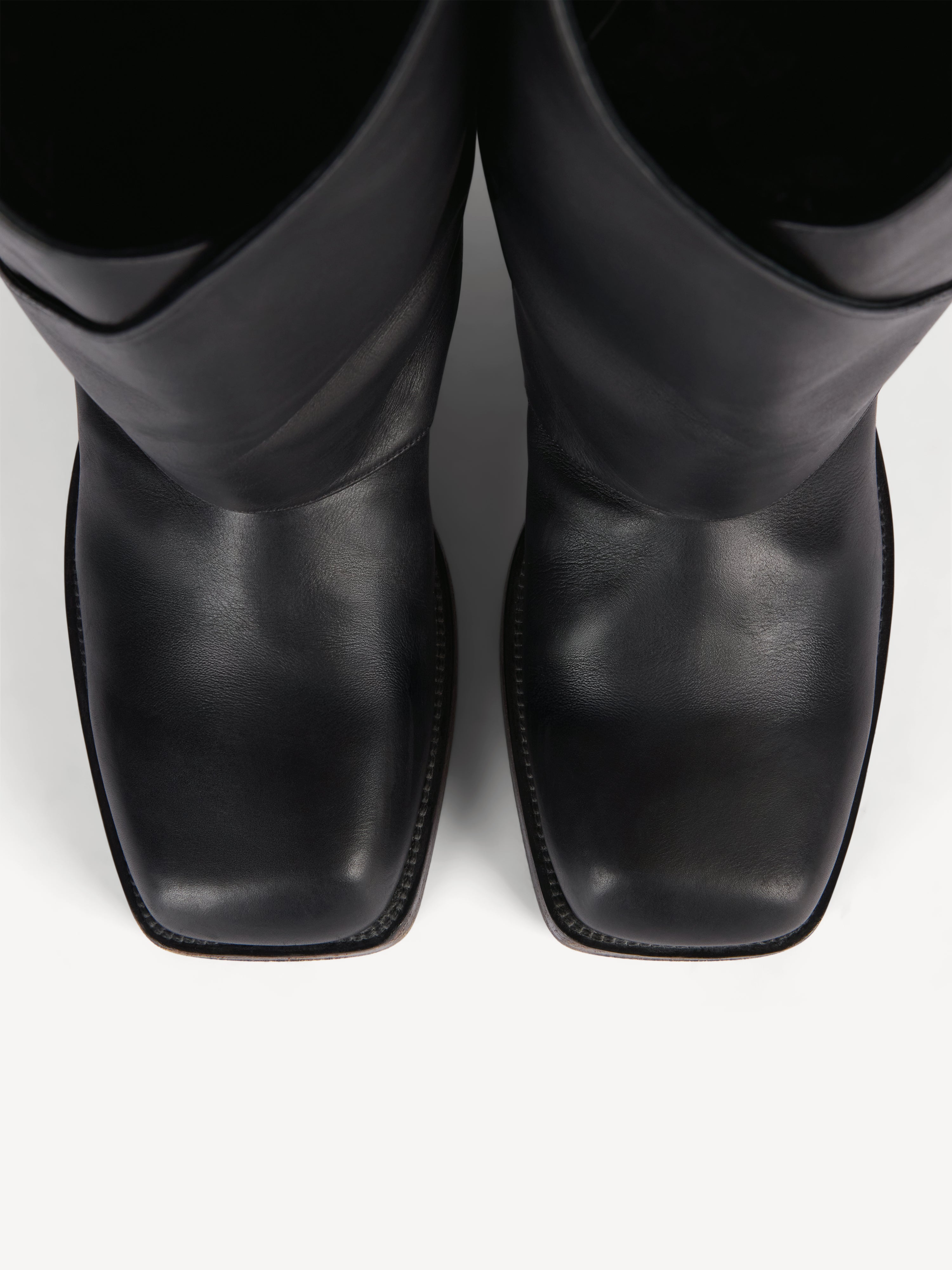 Twist flat leather boots Black - Women I Balmain
