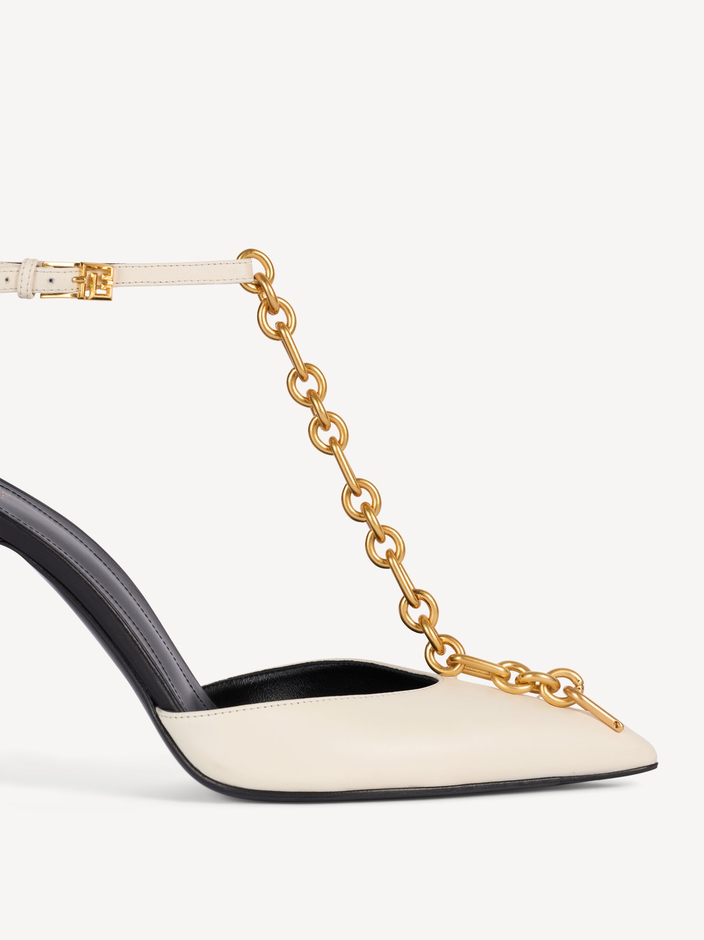 Sync leather stilettos with pointed toe