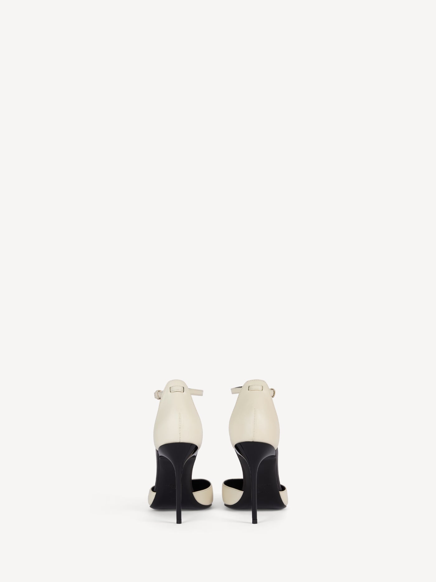 Sync leather stilettos with pointed toe
