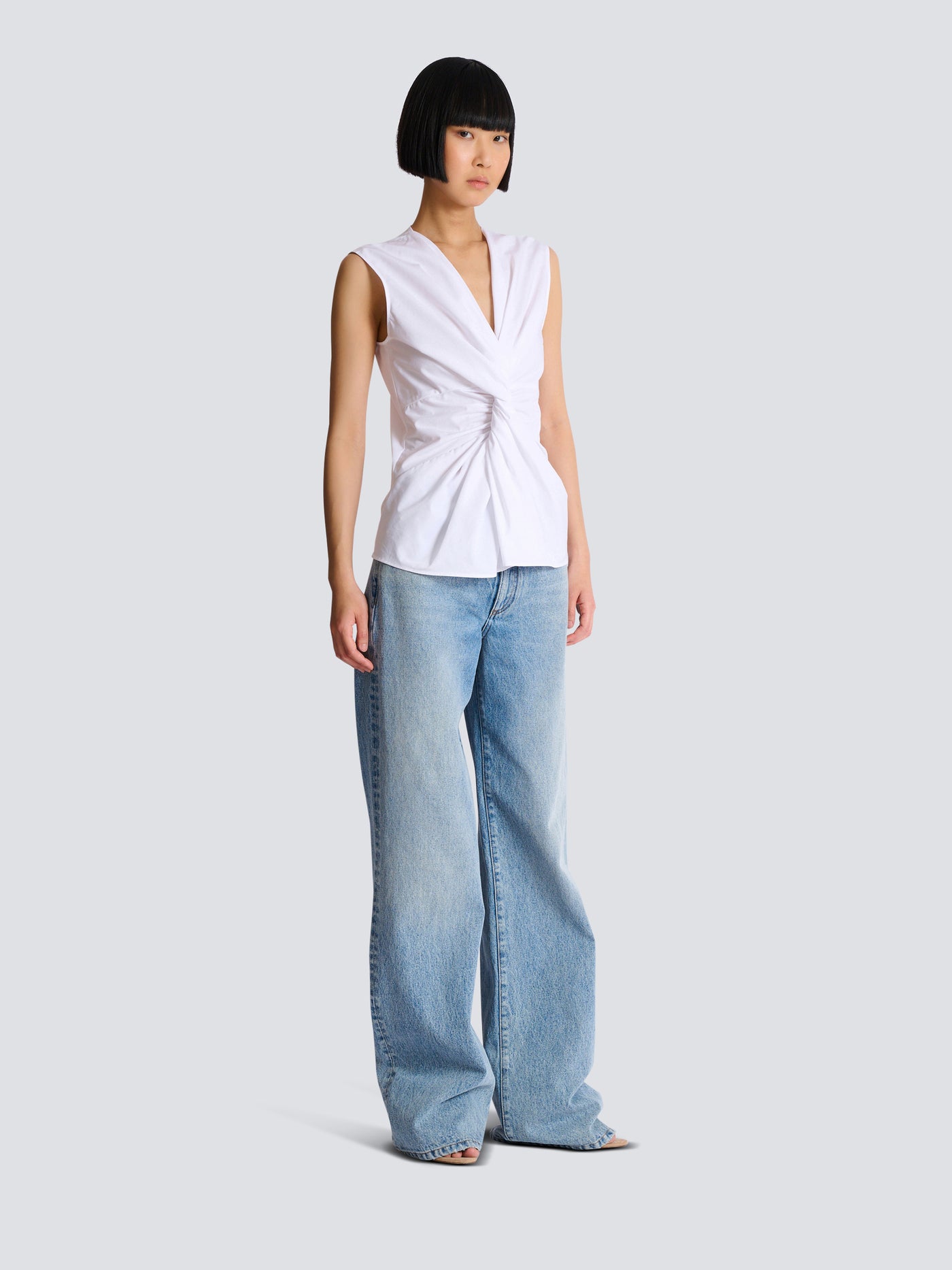 Draped sleeveless cotton poplin shirt