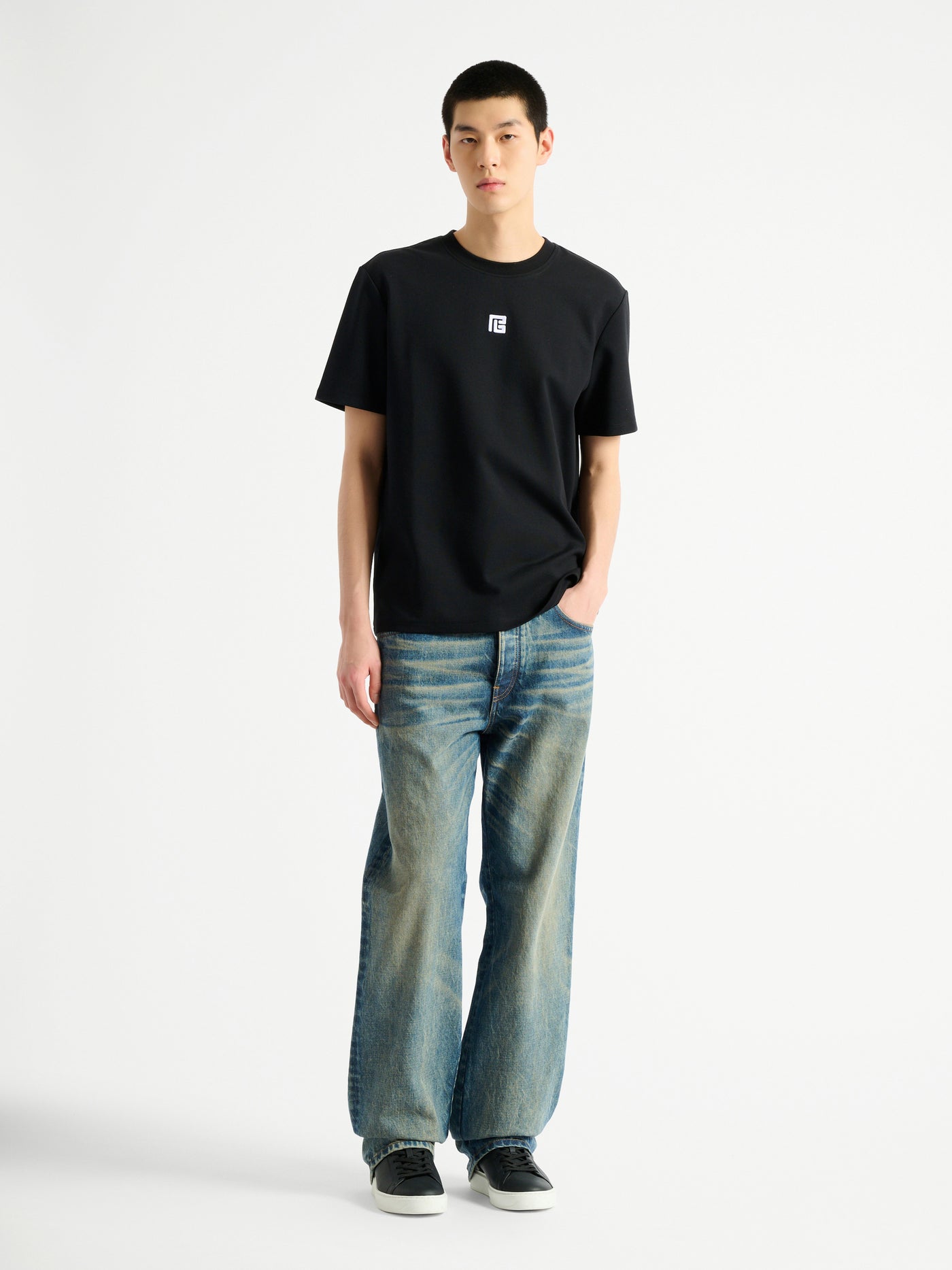 T-shirt with embroidered logo
