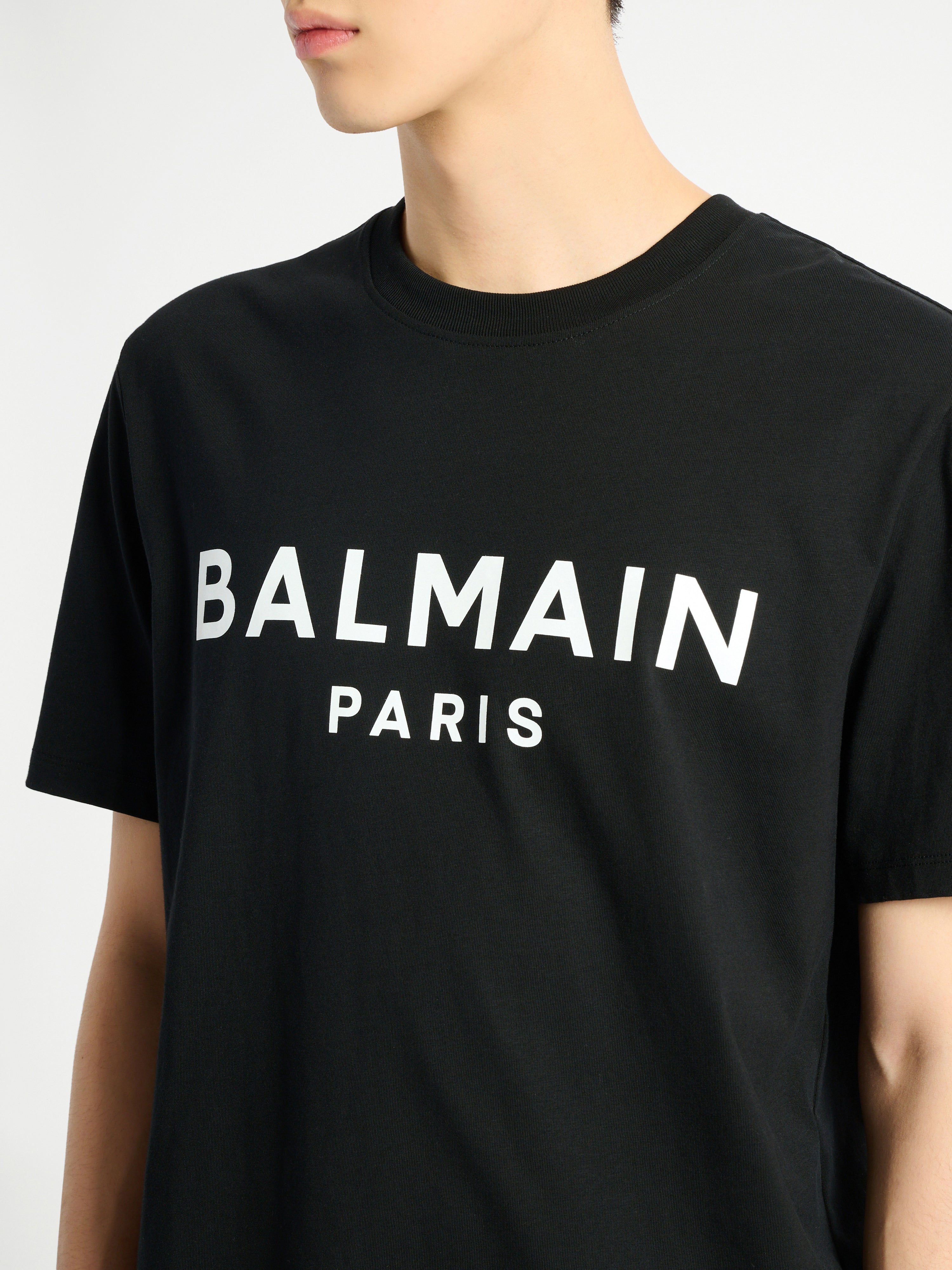 ♡ ページBALMAIN PARIS バルマン ロゴ Tシャツ T-shirt with Balmain Paris print Black - Men I Balmain