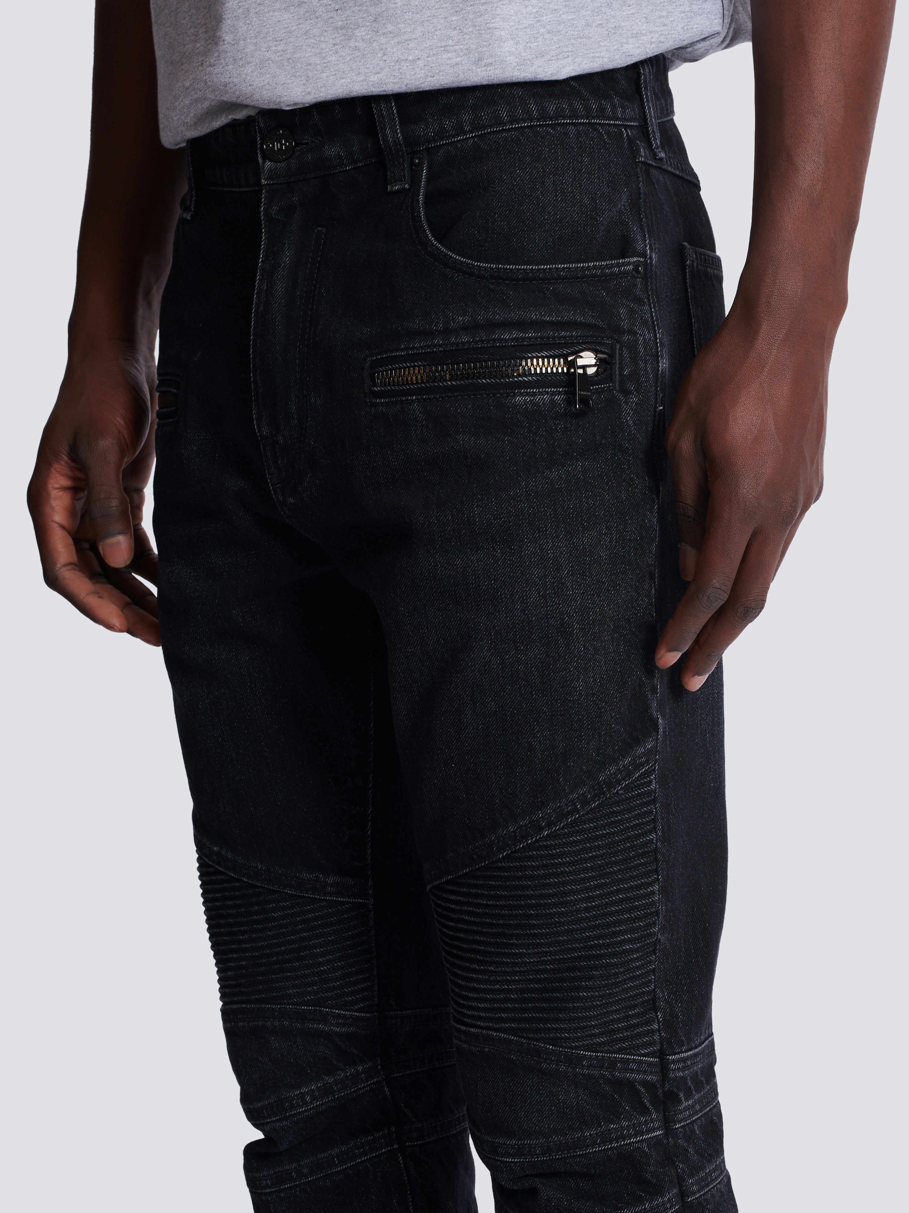 パンツ BALMAIN HOMME Black Biker Jeans 27 Biker jeans in black vintage denim Black - Men I Balmain • BALMAIN USA