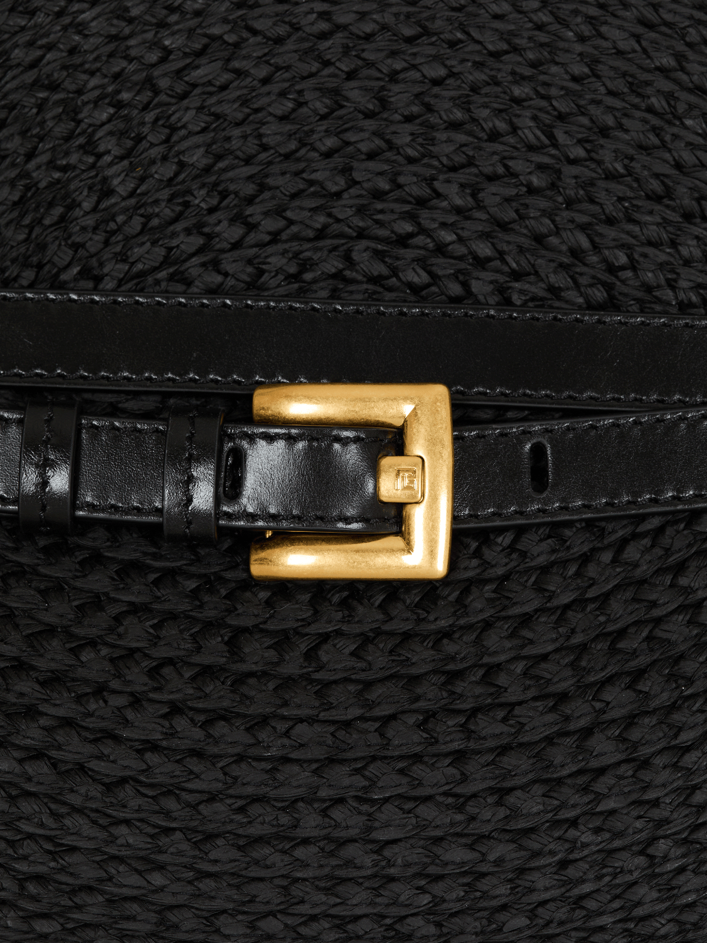 Shuffle Medium bag in calfskin leather and raffia