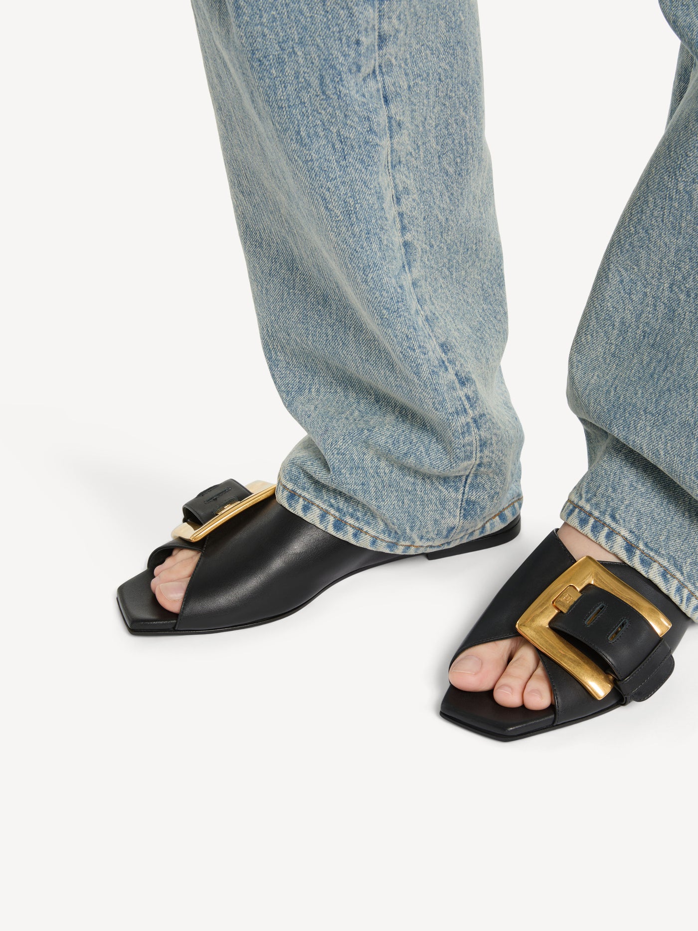 Anthem flat calfskin leather sandals