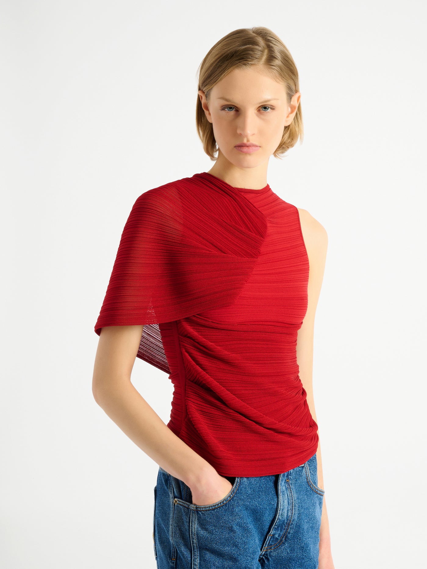 Sleeveless asymmetrical viscose top
