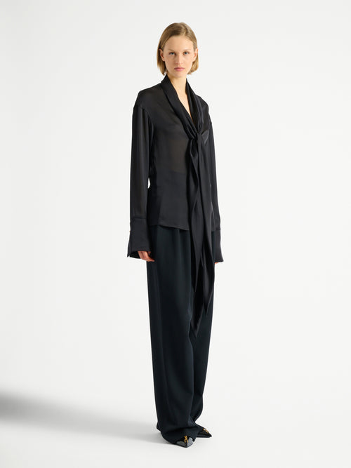Silk shirt with tie collar