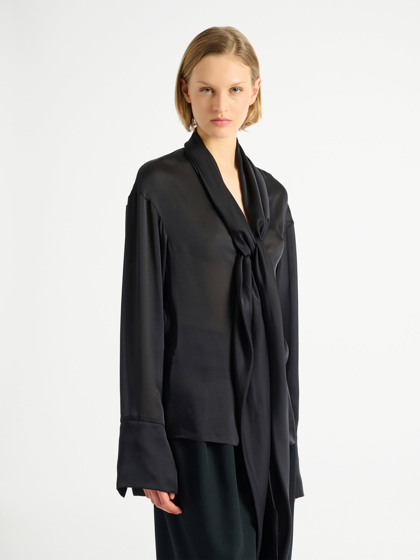 Silk shirt with tie collar