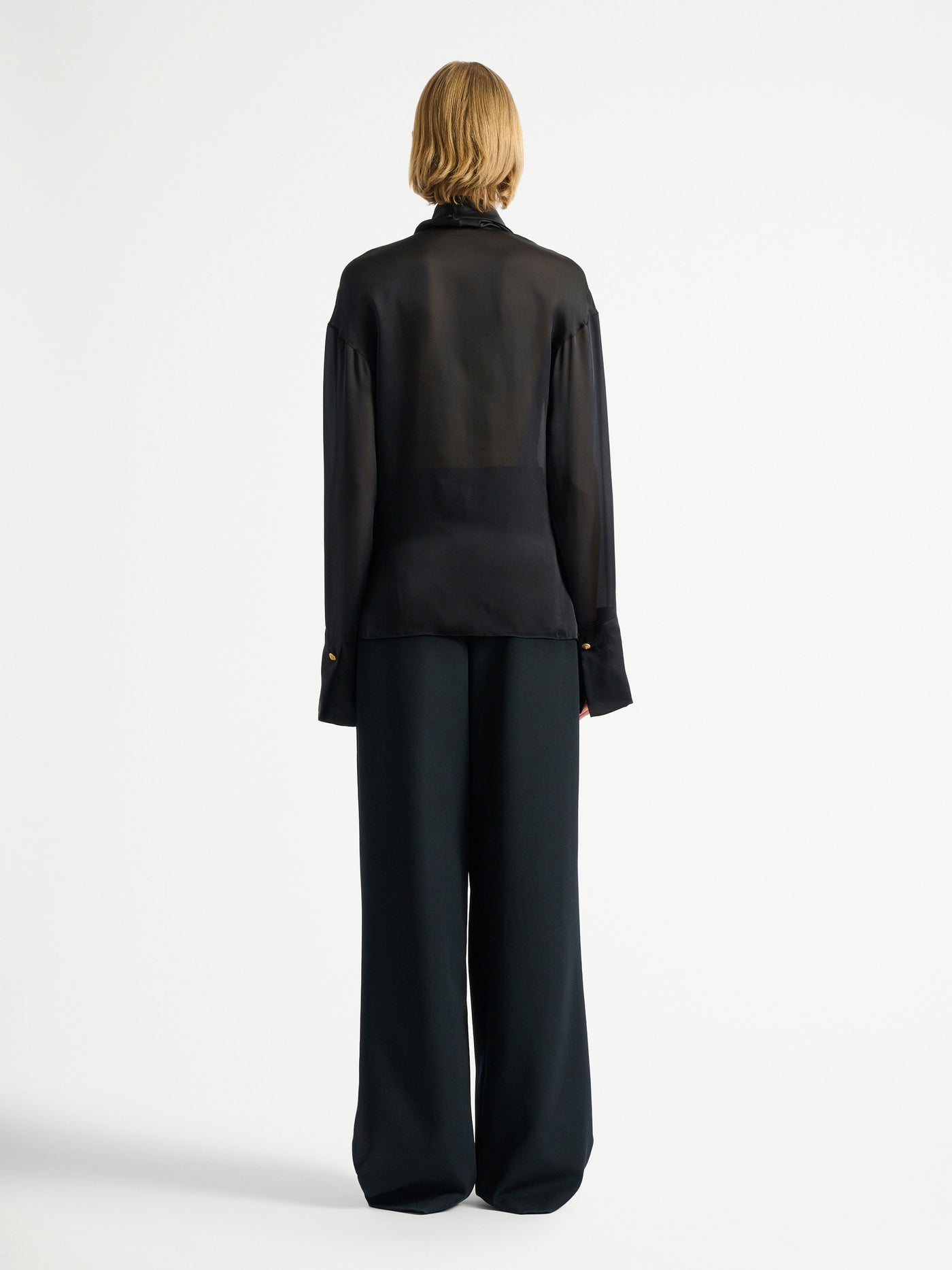 Silk shirt with tie collar