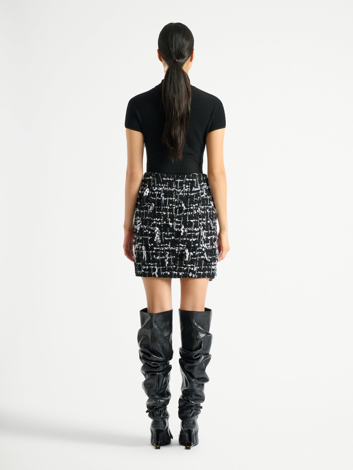 Belted fringed tweed skirt