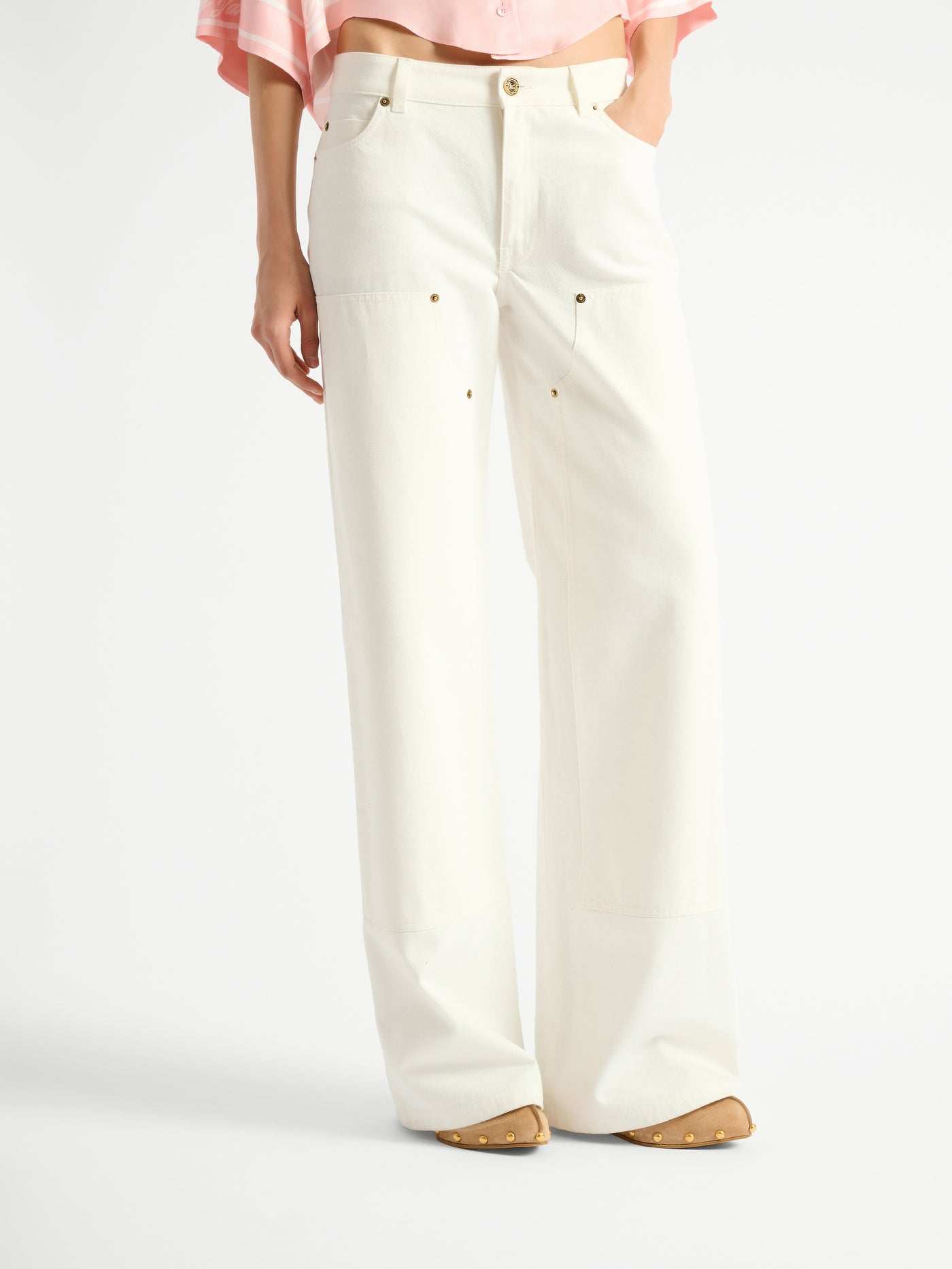 Loose-fit denim jeans