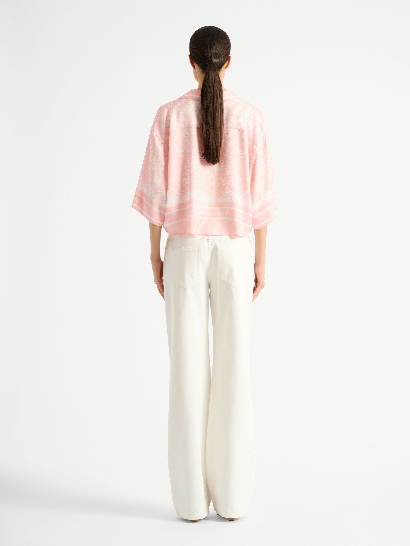 Loose-fit denim jeans