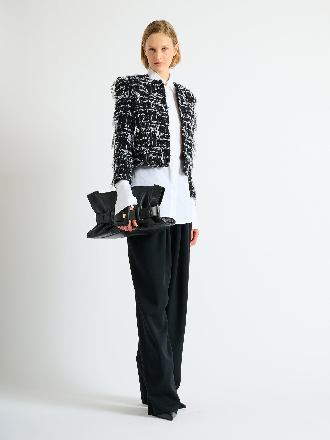 Cropped jacket in fringed tweed