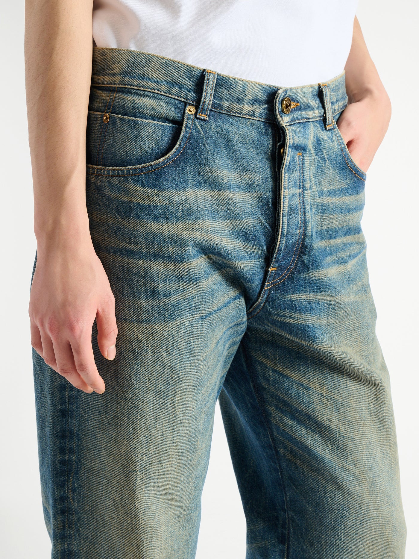 Loose-fit jeans in Vintage blue denim