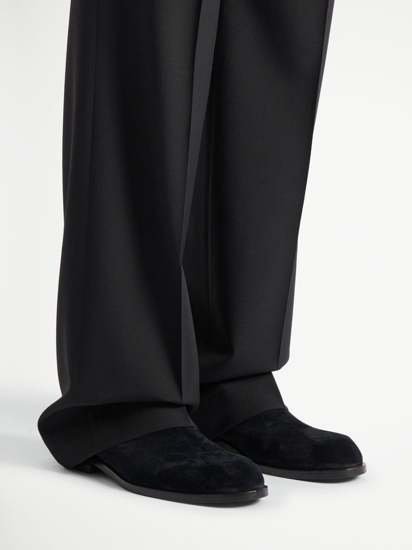 Anthem Chelsea boots in suede leather