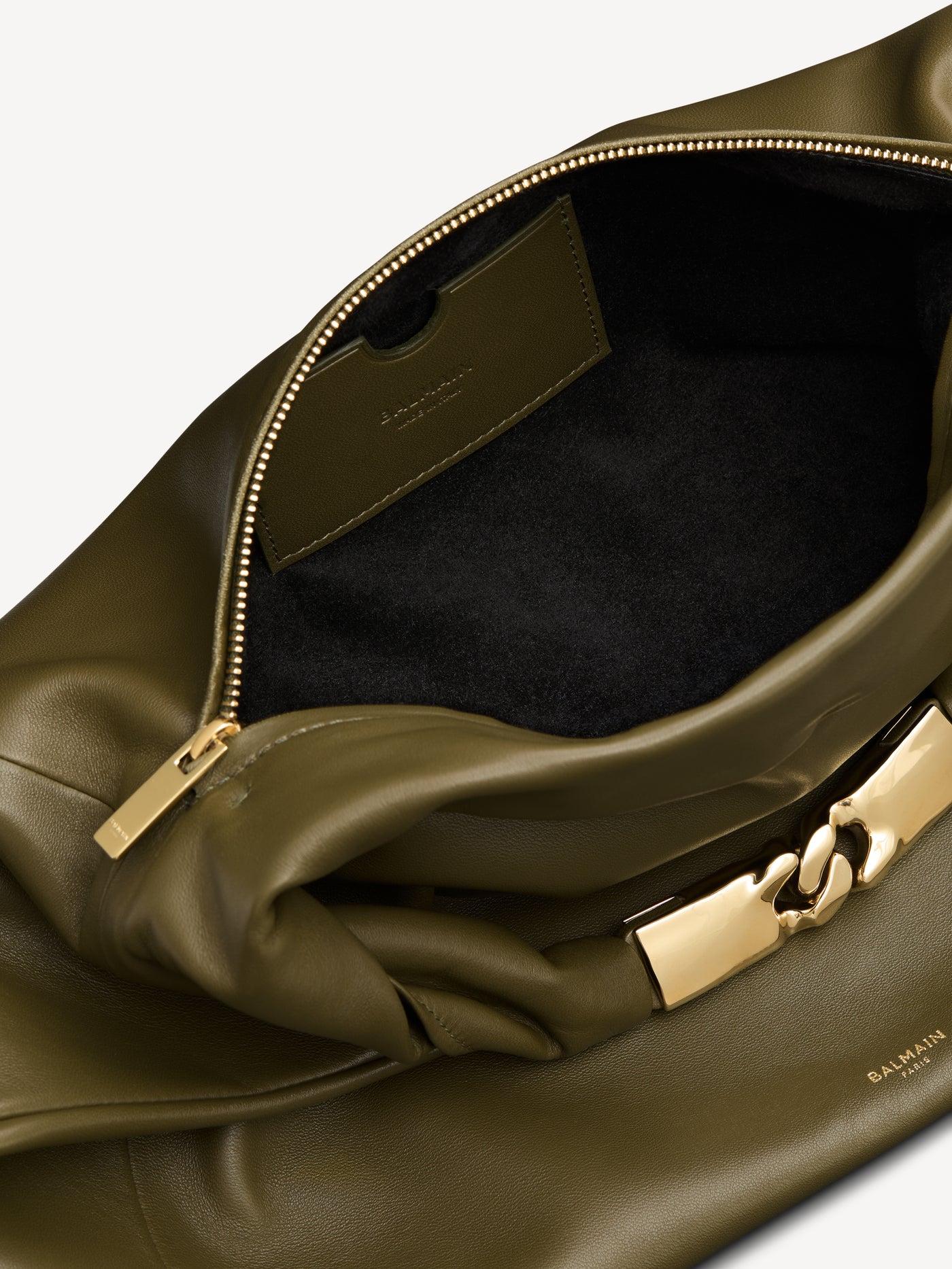 DINNER AT 8 medium bag in smooth leather