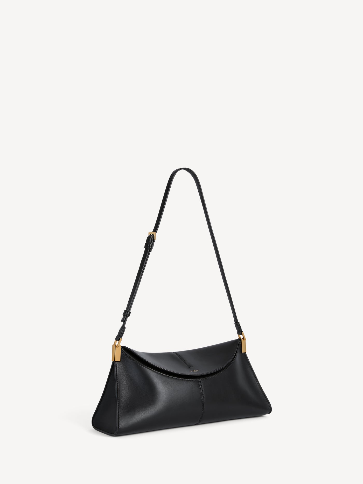 64-83 medium bag in smooth leather