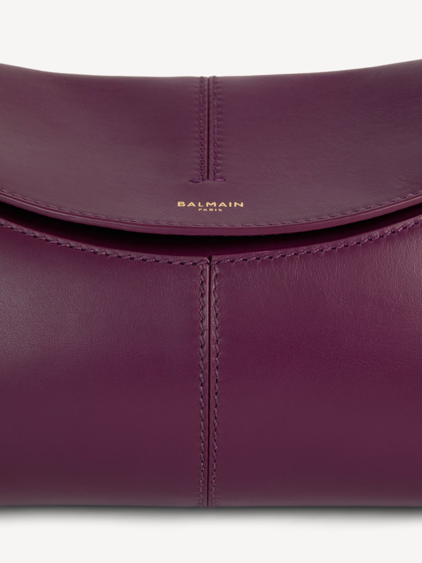 64-83 medium bag in smooth leather