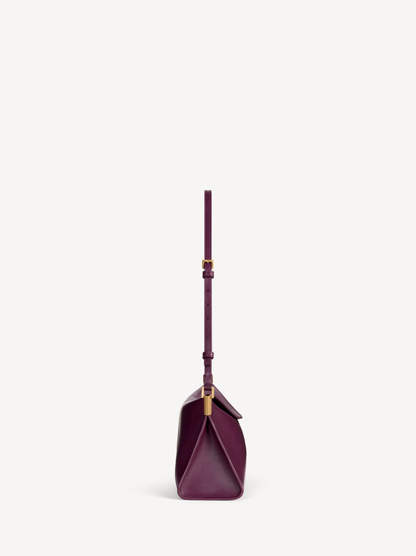 64-83 medium bag in smooth leather