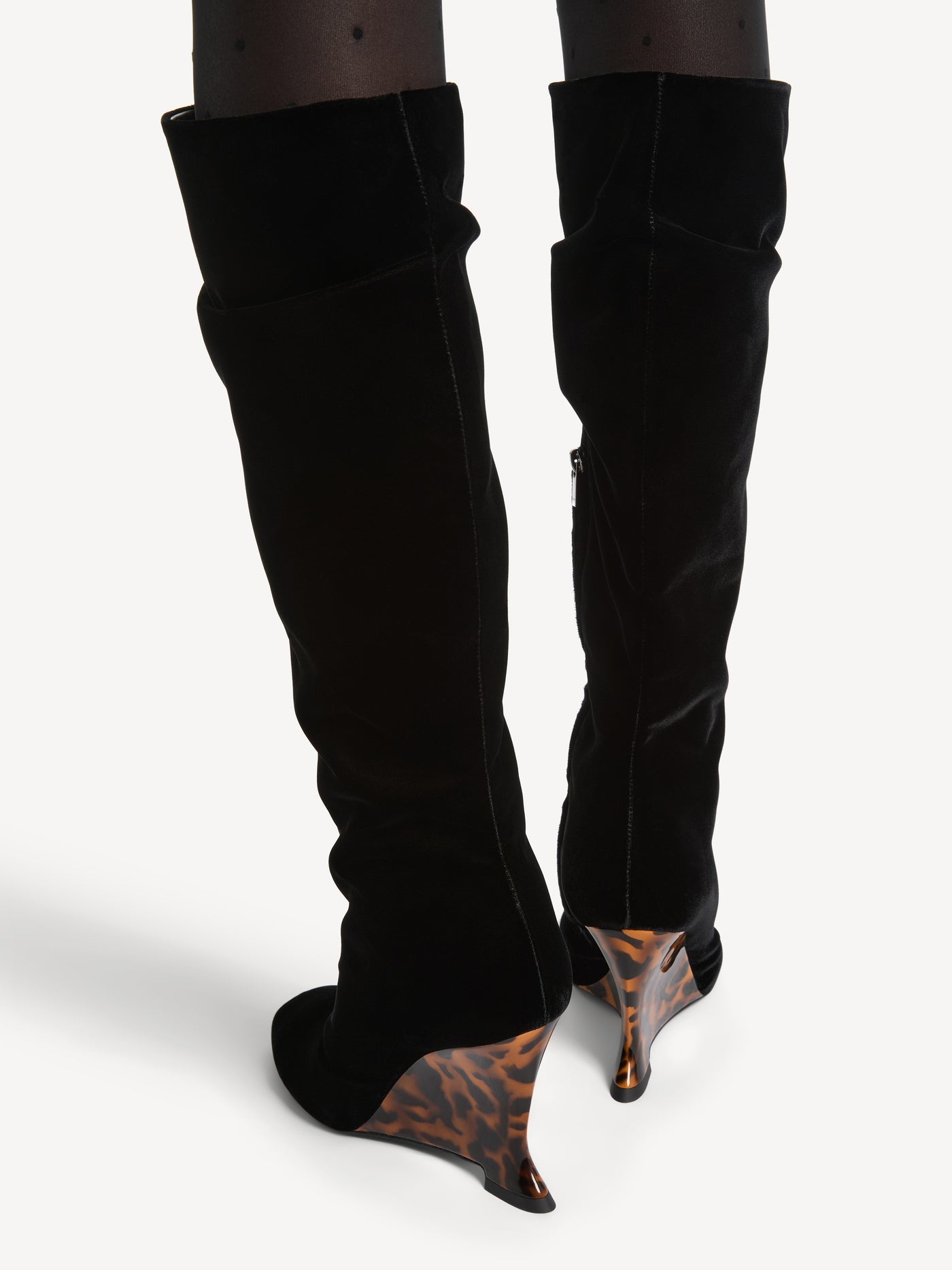 Wedge boots in velvet