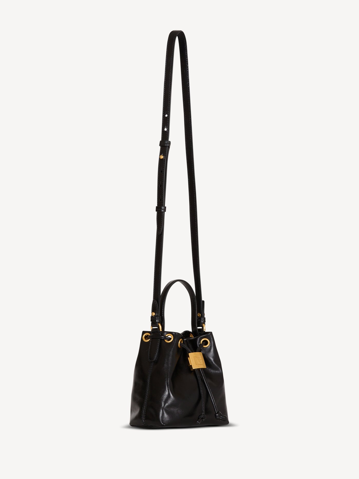 Pulse Bucket bag in smooth leather