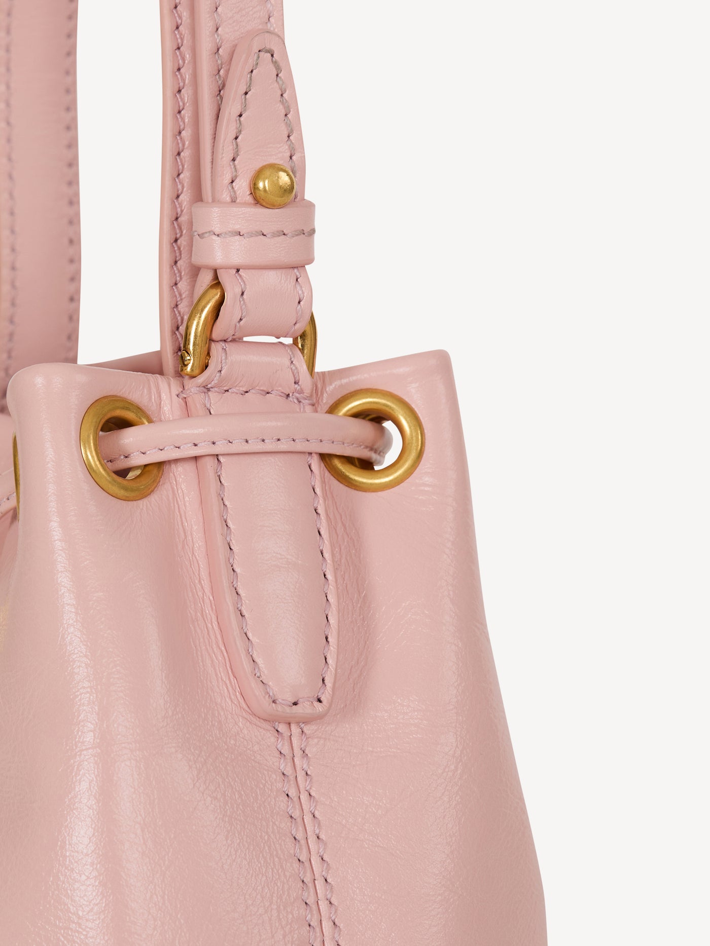 Pulse Bucket bag in smooth leather