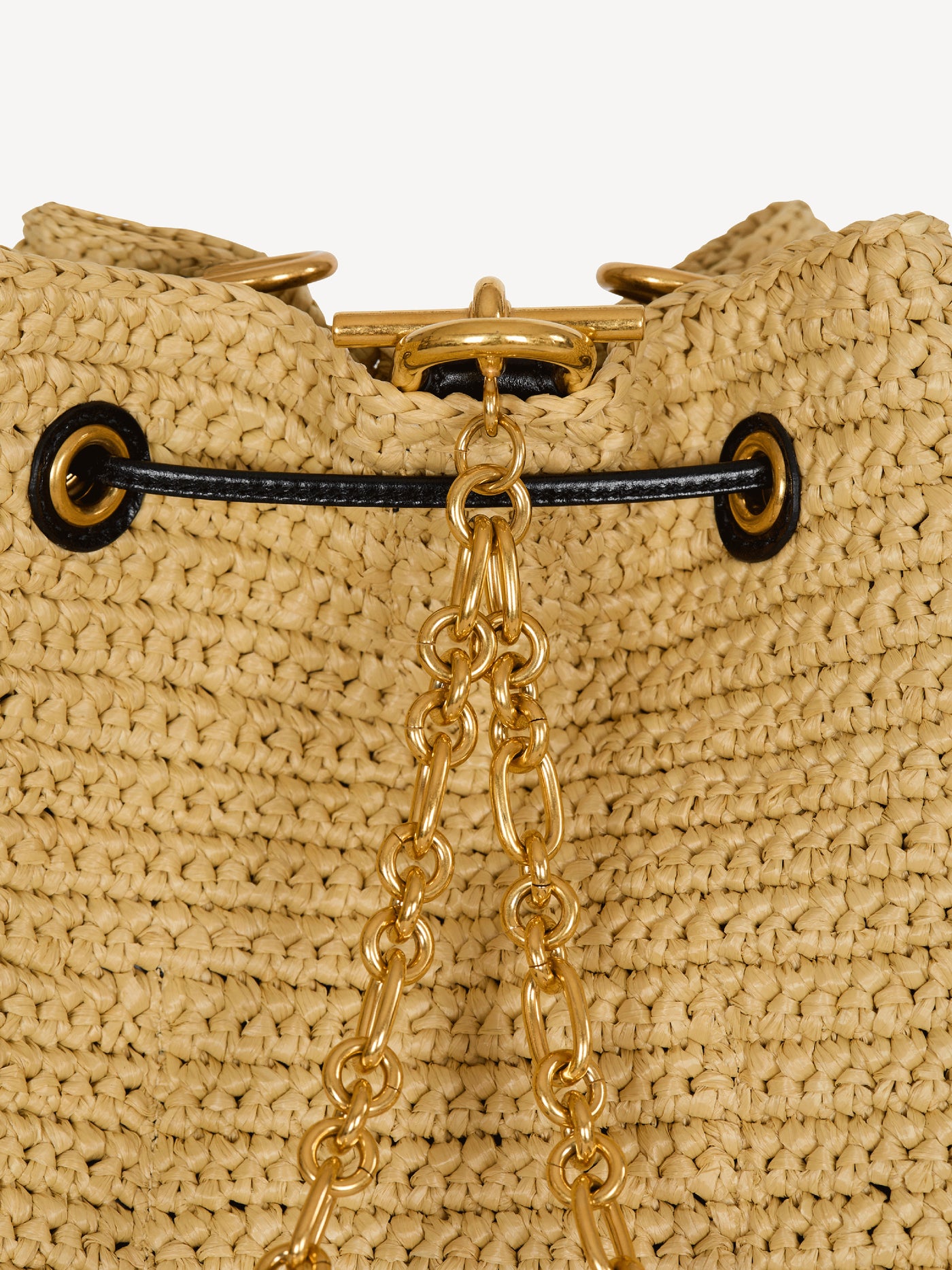 Pulse crochet and leather backpack