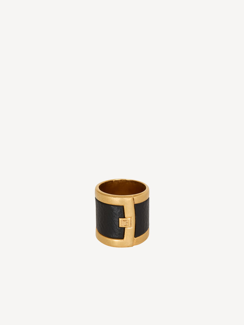 Anthem ring in brass and resin