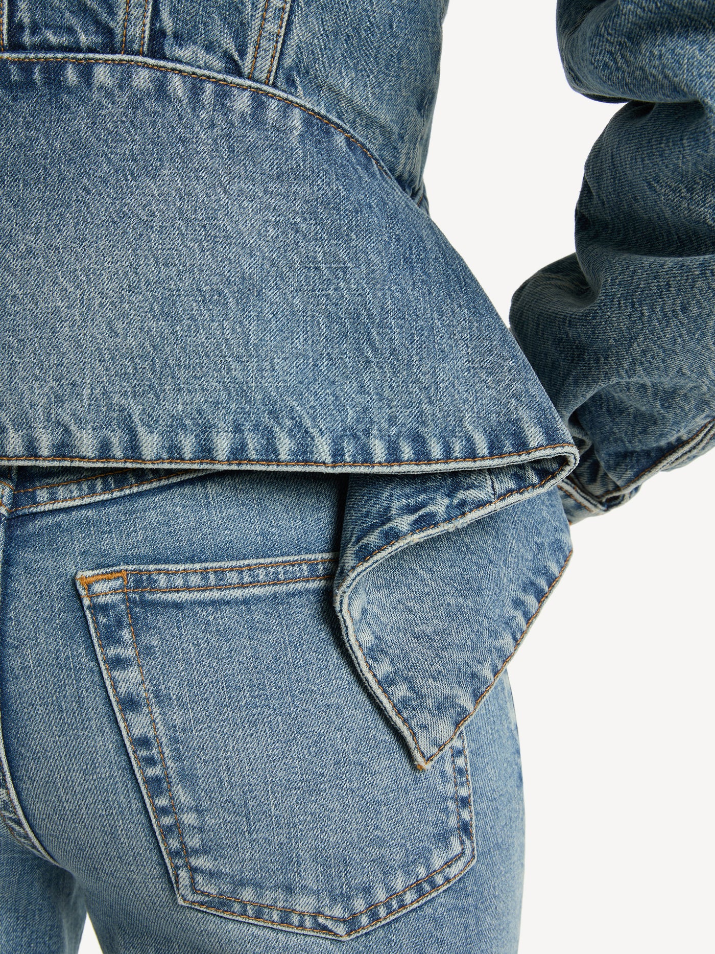 Jeans-signature-jacke mit Lammfellkragen