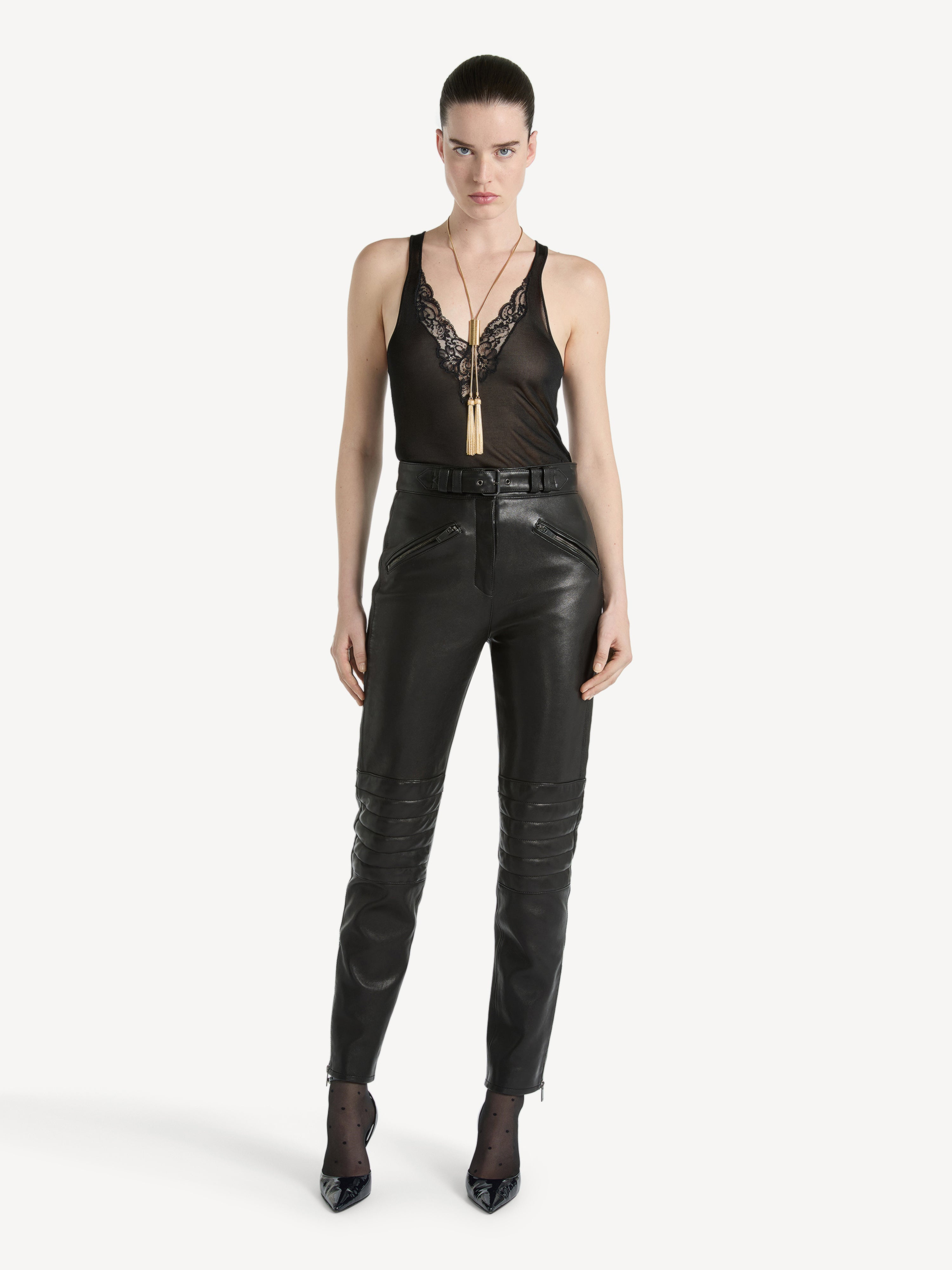 Trousers & Shorts Women