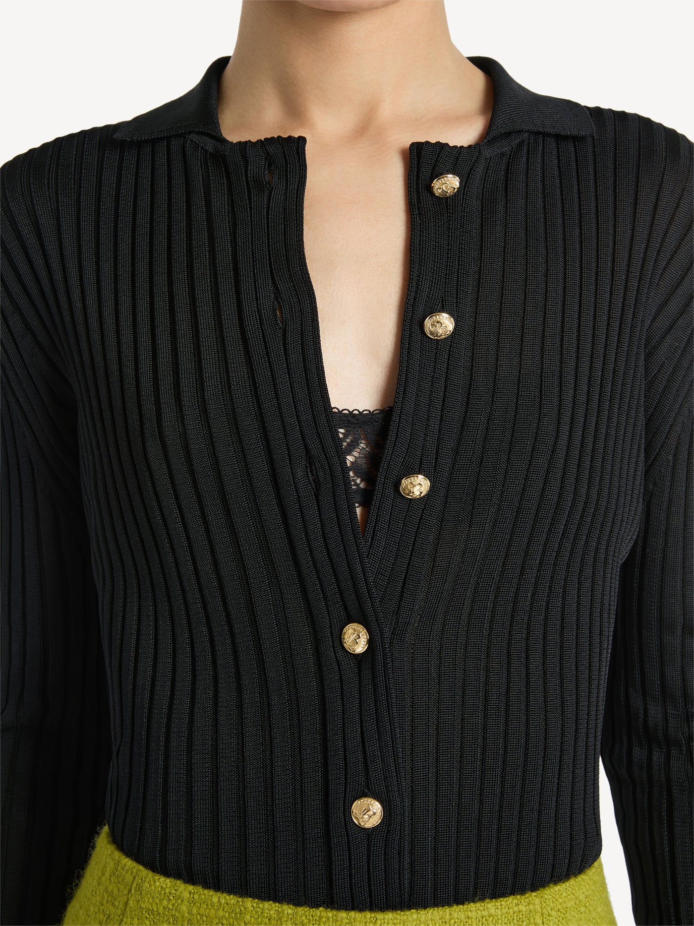 Buttoned ribbed knit cardigan