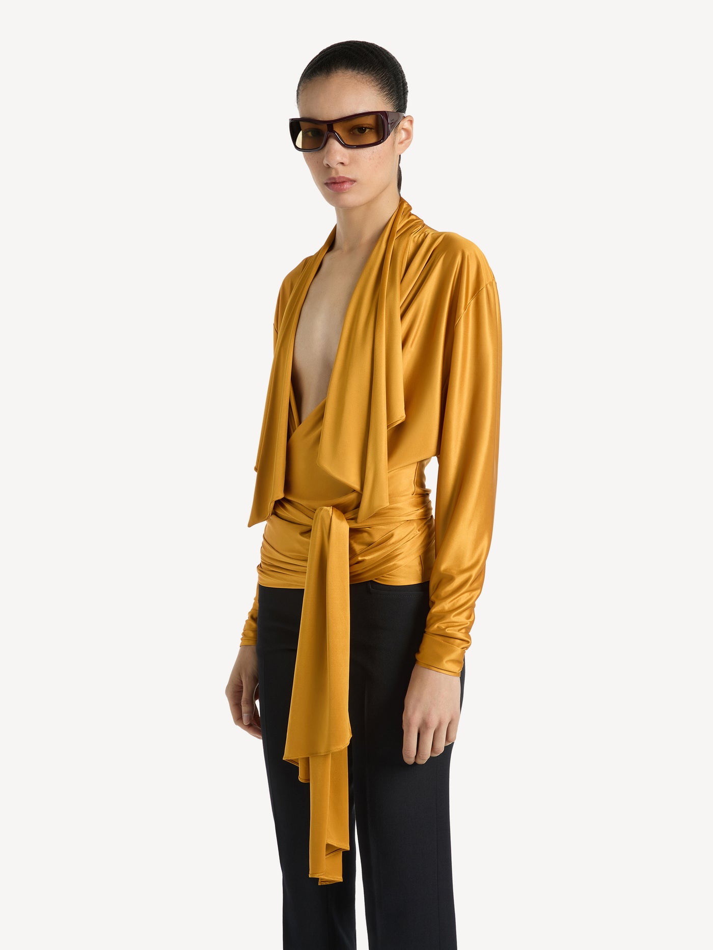 Flowing jersey blouse with tie